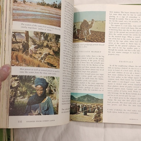 Vintage 1965 Walt Disney stories book - Picture 11 of 12